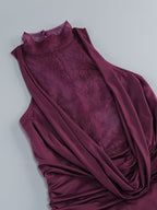 Ärmelloses Abendkleid mit Handschuhen