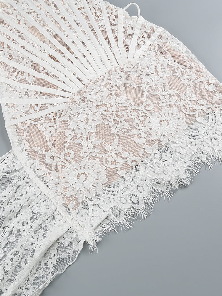 Schwarzes Mini-Kleid mit Korsett-Details