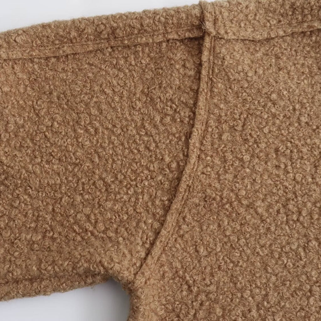 Lockeres Sweatshirt mit Stehkragen