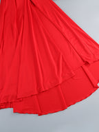 Rotes Abendkleid mit Schlitz
