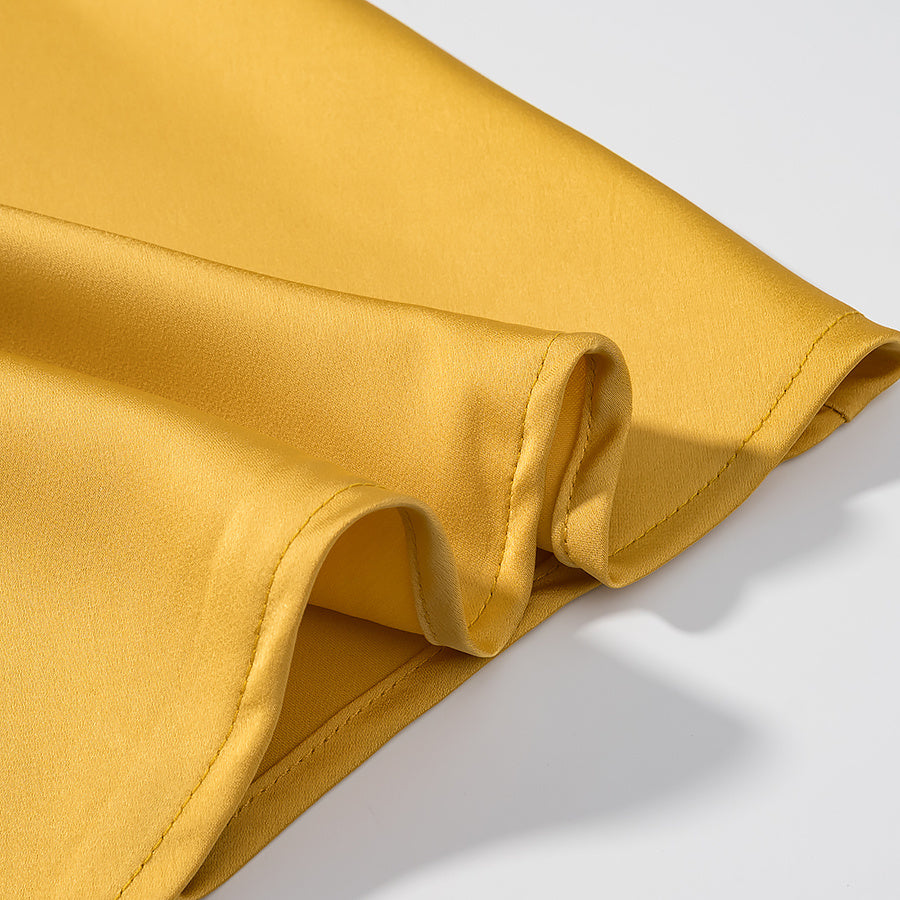 Neckholder-Kleid mit Blumen-Verzierung