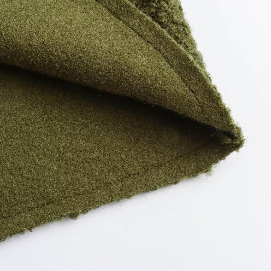 Lockeres Sweatshirt mit Stehkragen