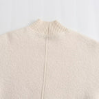 Lockeres Sweatshirt mit Stehkragen