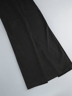 Schwarzes Abendkleid mit Schleife