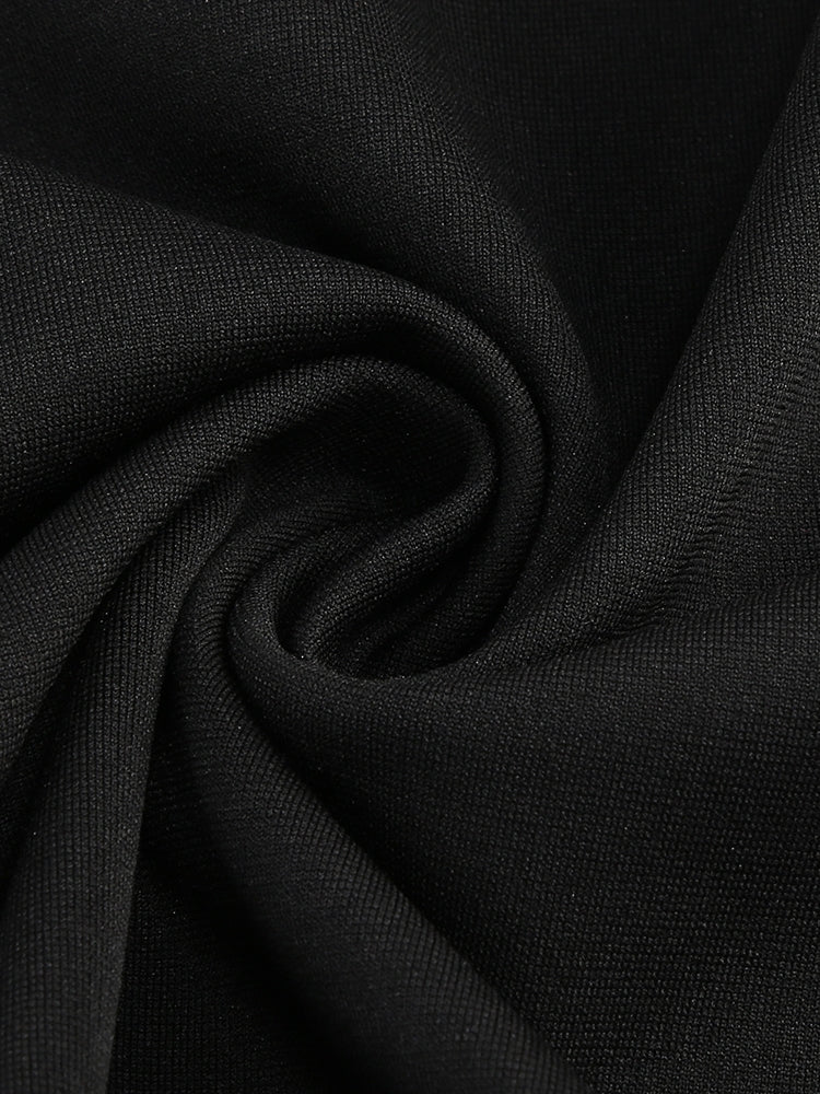 Schwarzes Abendkleid mit Schleife