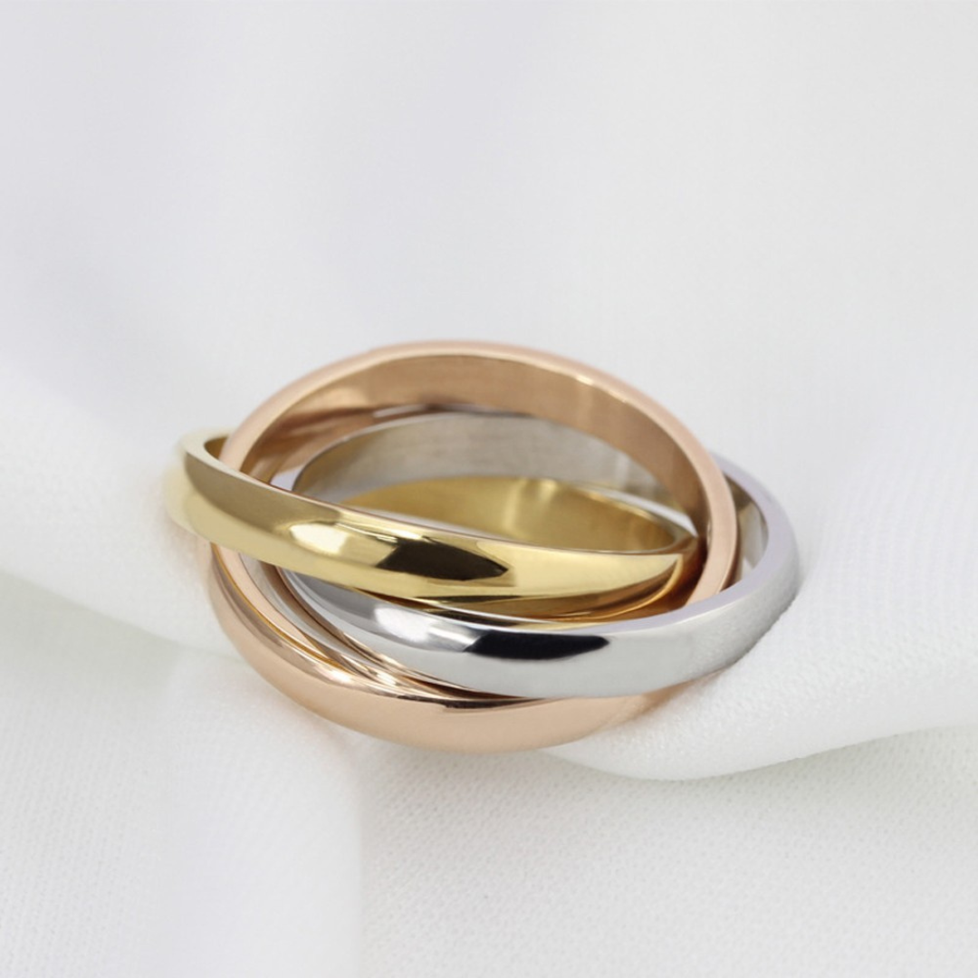 Eleganter Drei-Ton-Edelstahlring